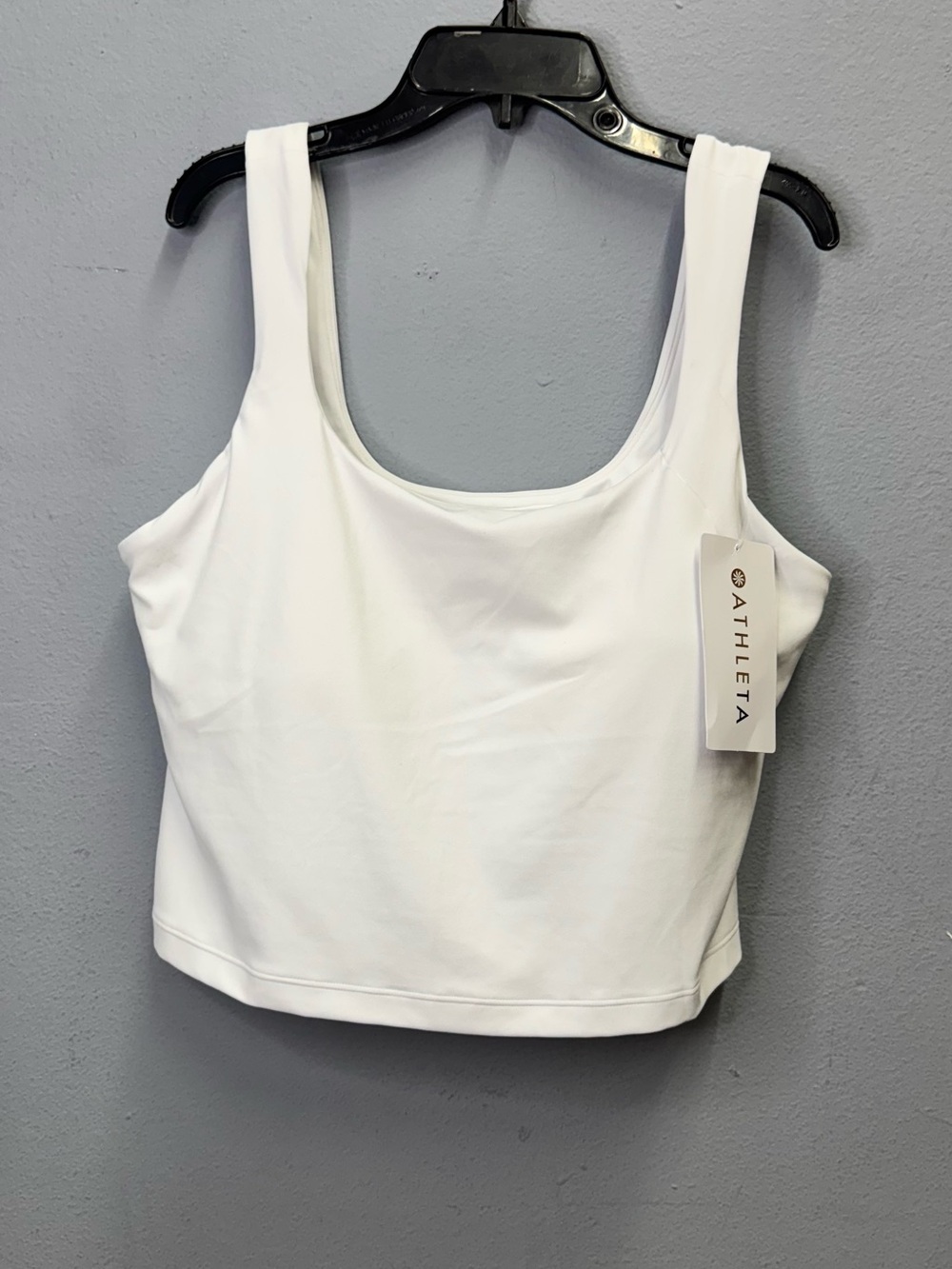 Athleta White Scoop Neck Cropped Sports Tank